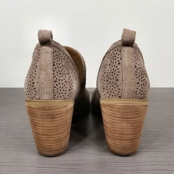 Susina Camden Perforated Block Heel Booties, Tan Suede, Womens Size 9.5 M - Picture 5 of 11